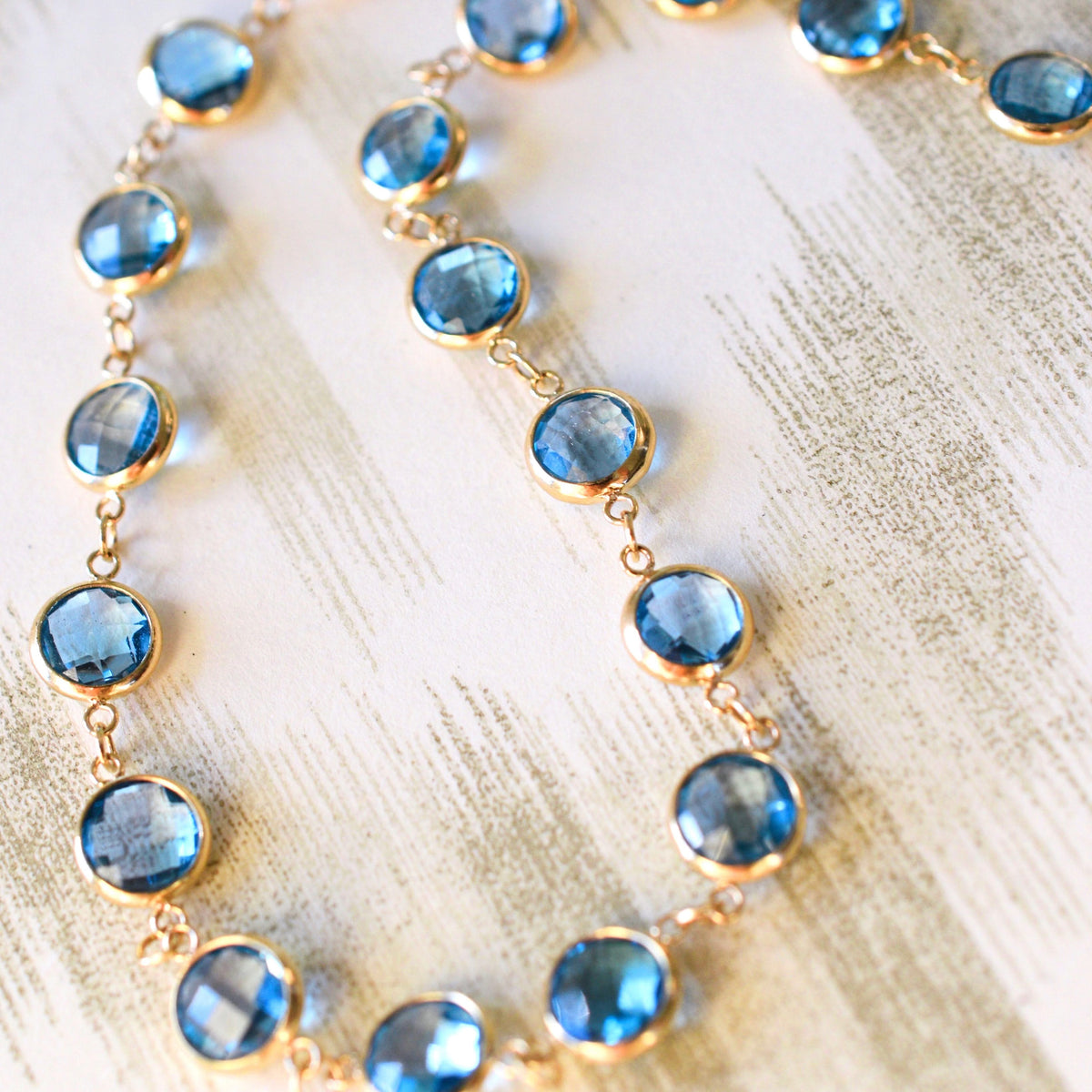 Newport Grand Nantucket Blue Topaz Necklace in 14k Gold (December)