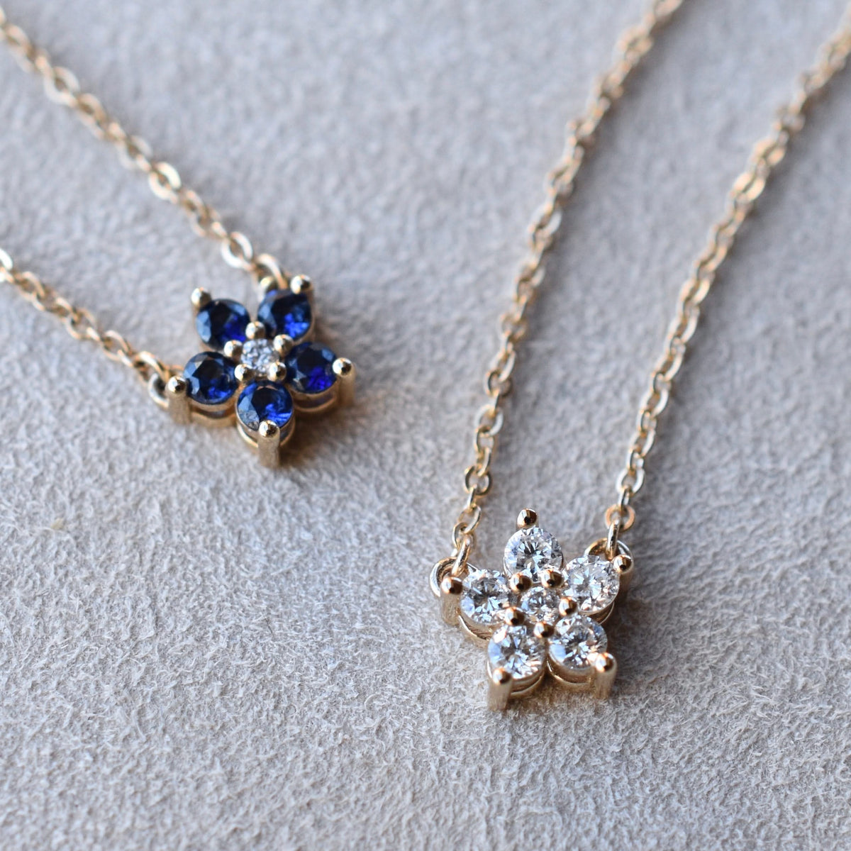 Greenwich Mini Flower Diamond Necklace in 14k Gold (April)