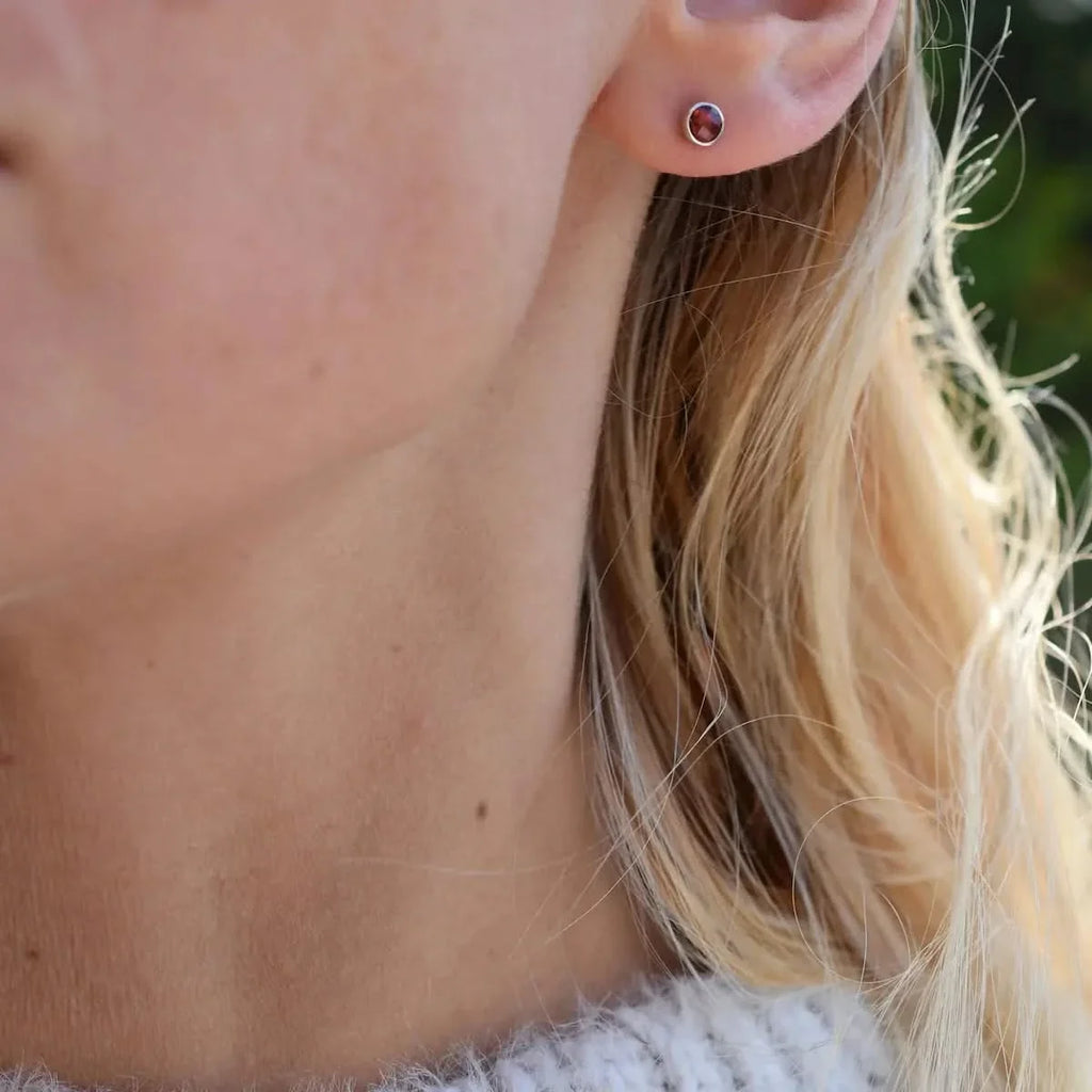 Petite Garnet Stud Earrings in 14k Gold (January)