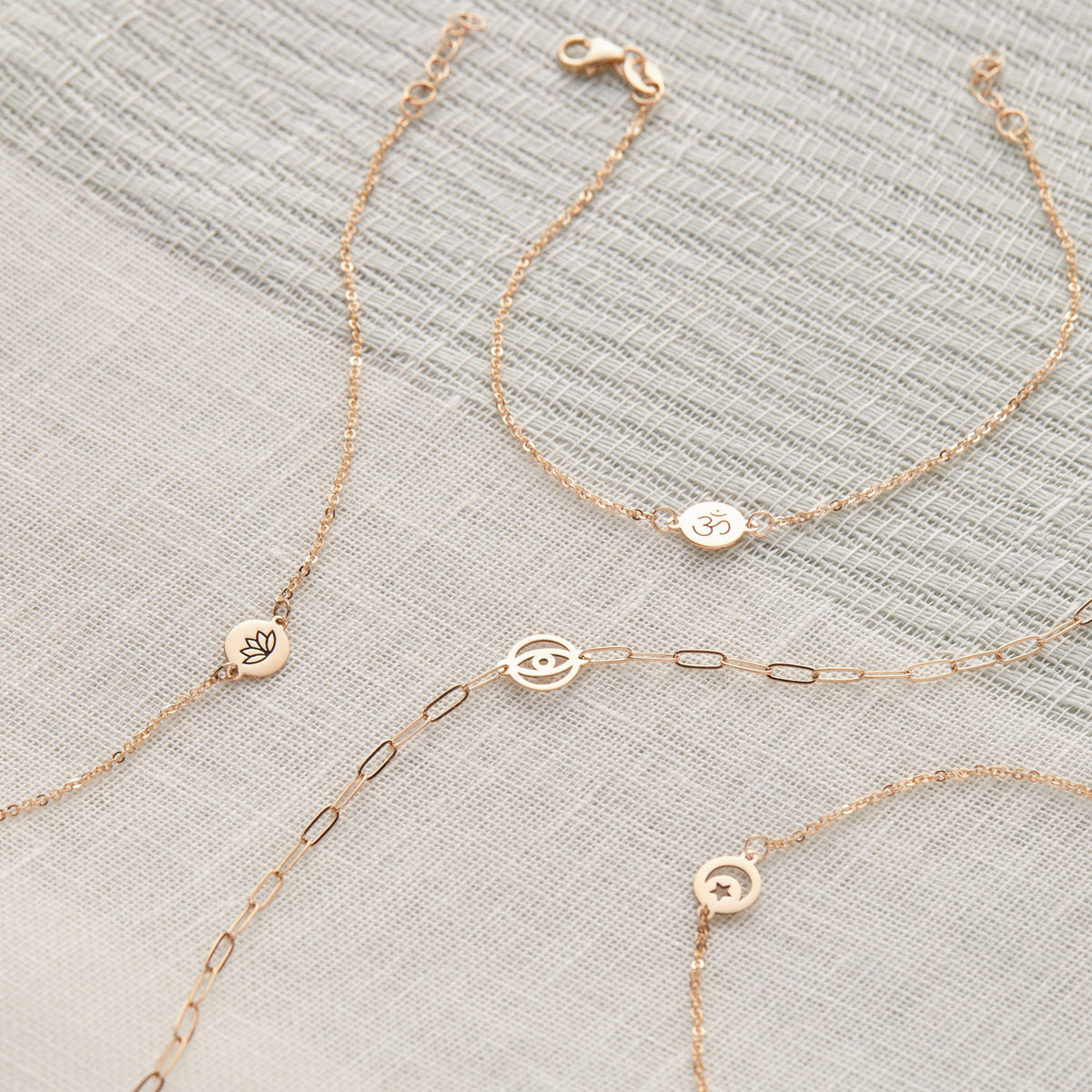 Crescent & Star Disc Bracelet in 14k Gold
