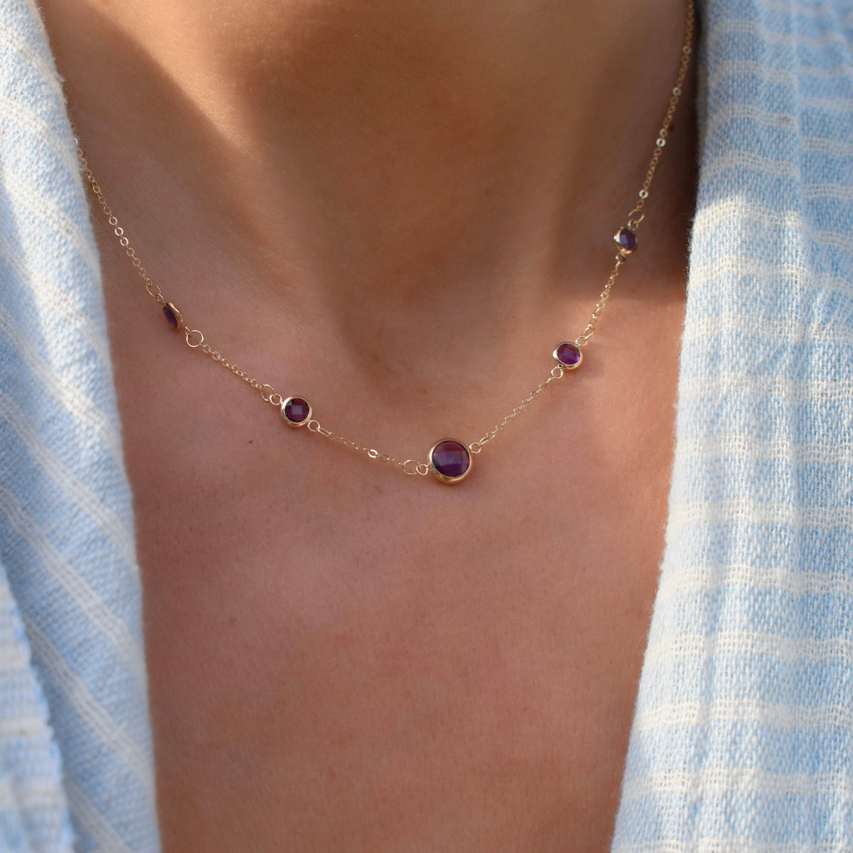 1 Grand & 4 Petite Amethyst Necklace in 14k Gold (February)