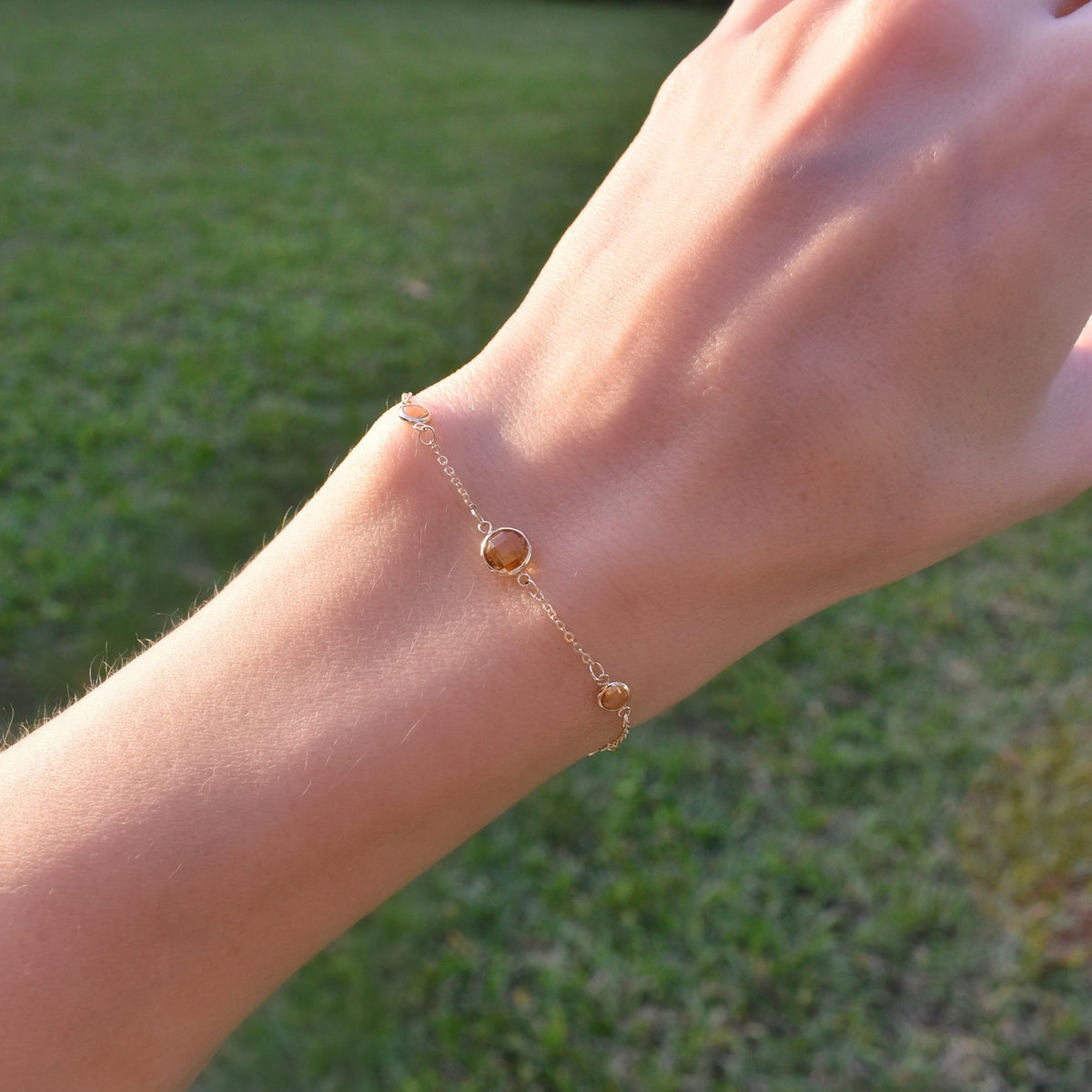 1 Grand & 4 Petite Citrine Bracelet in 14k Gold (November)