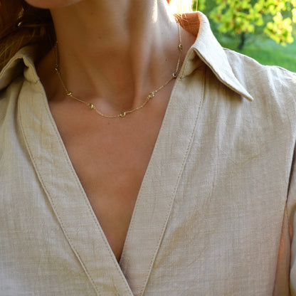Bayberry 11 Peridot Necklace in 14k Gold (August)