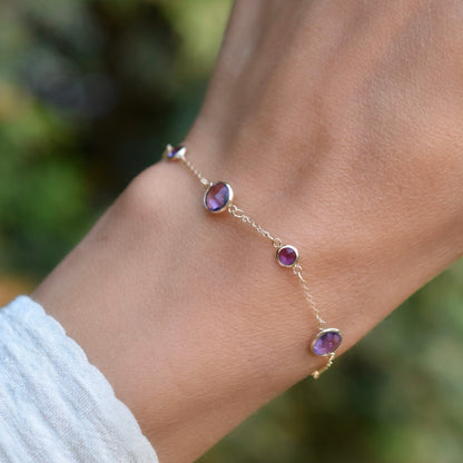 Bayberry Grand & Petite 7 Amethyst Bracelet in 14k Gold (February)