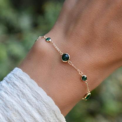Bayberry Grand & Petite 7 Emerald Bracelet in 14k Gold (May)