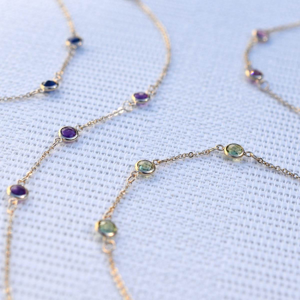Bayberry 3 Peridot Bracelet in 14k Gold (August)