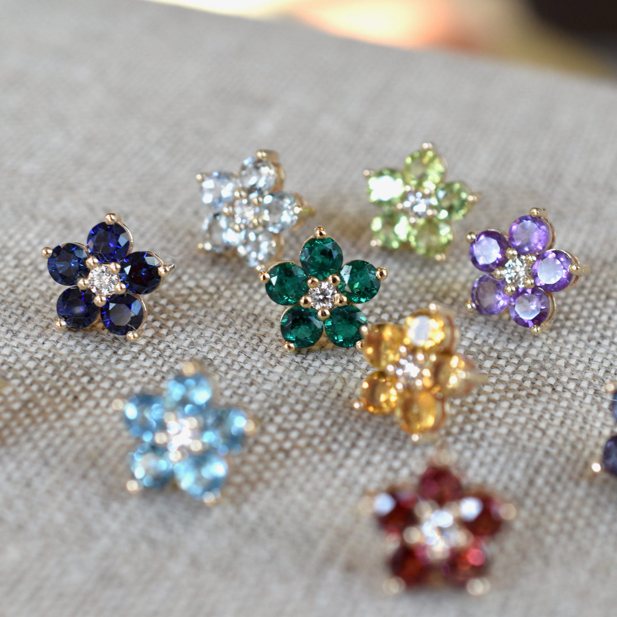 Greenwich Flower Emerald & Diamond Earrings in 14k Gold (May)
