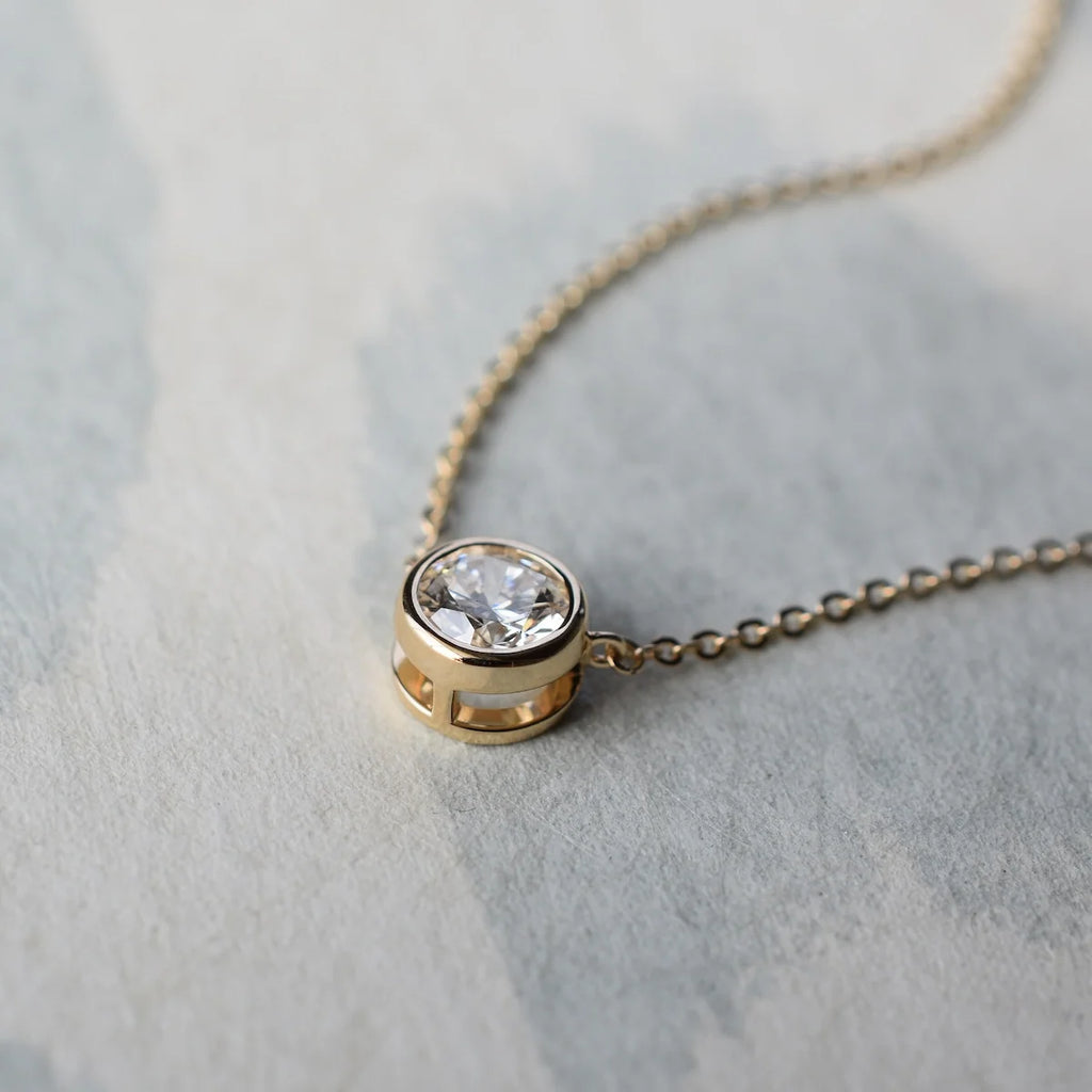 Jamestown Diamond Solitaire Necklace in 14k Gold (April)