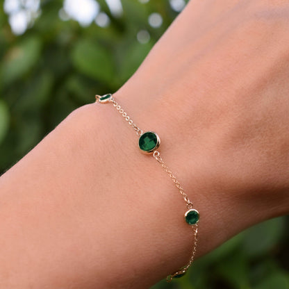 1 Grand & 4 Petite Emerald Bracelet in 14k Gold (May)