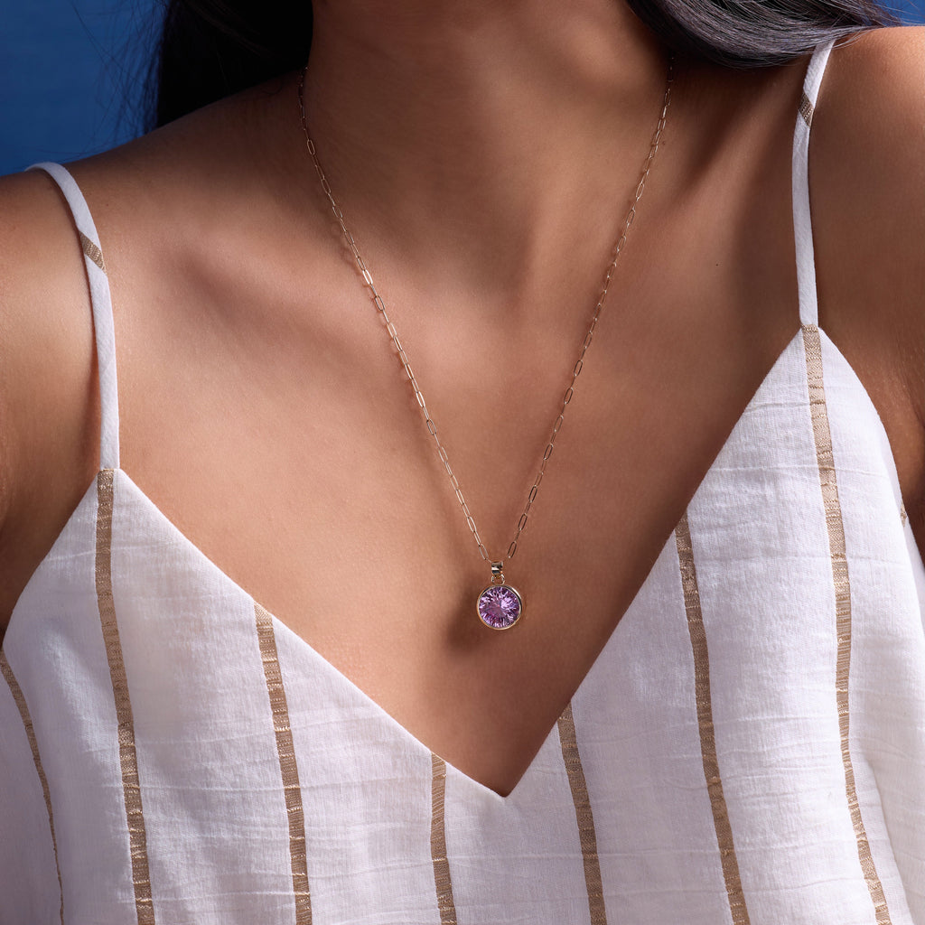 Jamestown Birthstone Pendant in 14k Gold