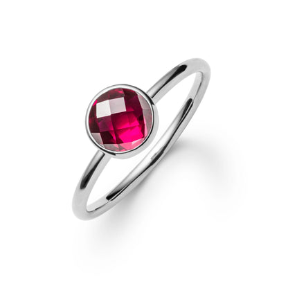 Grand Ruby Ring in 14k Gold (July)
