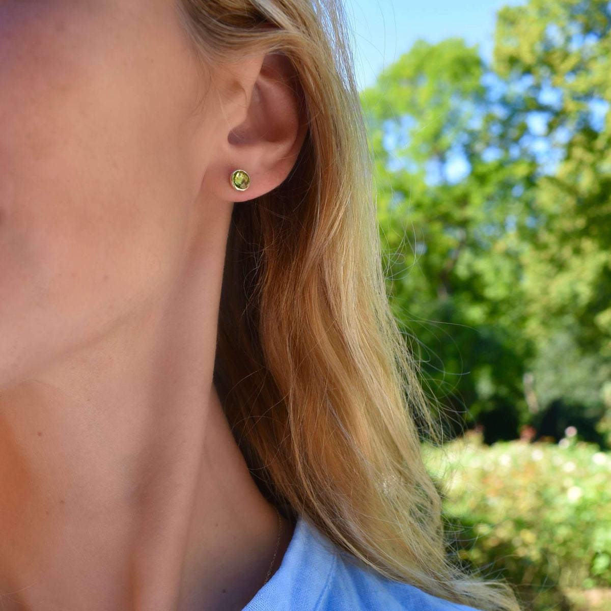 Grand Peridot Stud Earrings in 14k Gold (August)