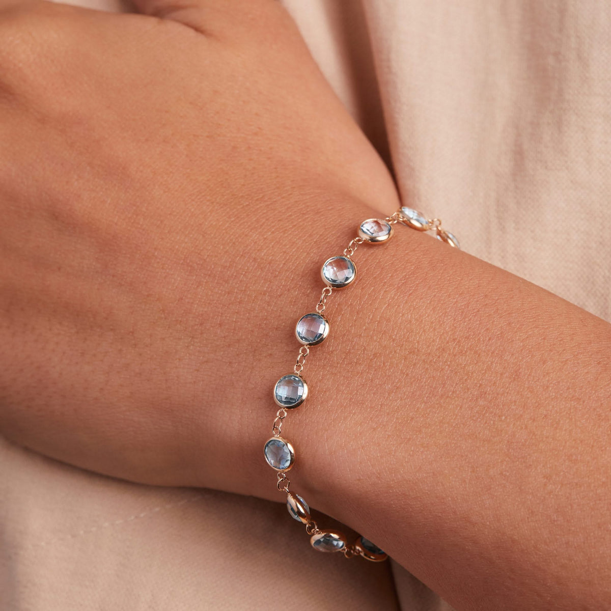 Newport Grand Aquamarine Bracelet in 14k Gold (March)