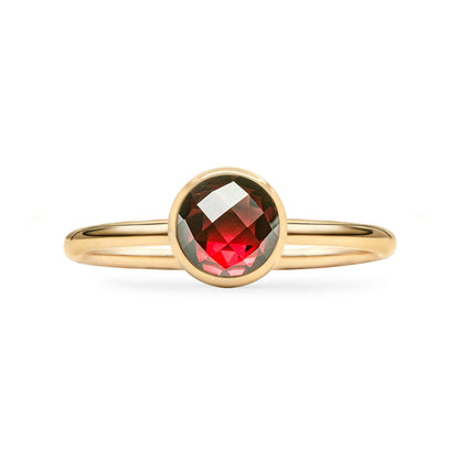 Grand Garnet Ring in 14k Gold (January)