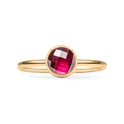 Grand Ruby Ring in 14k Gold (July)