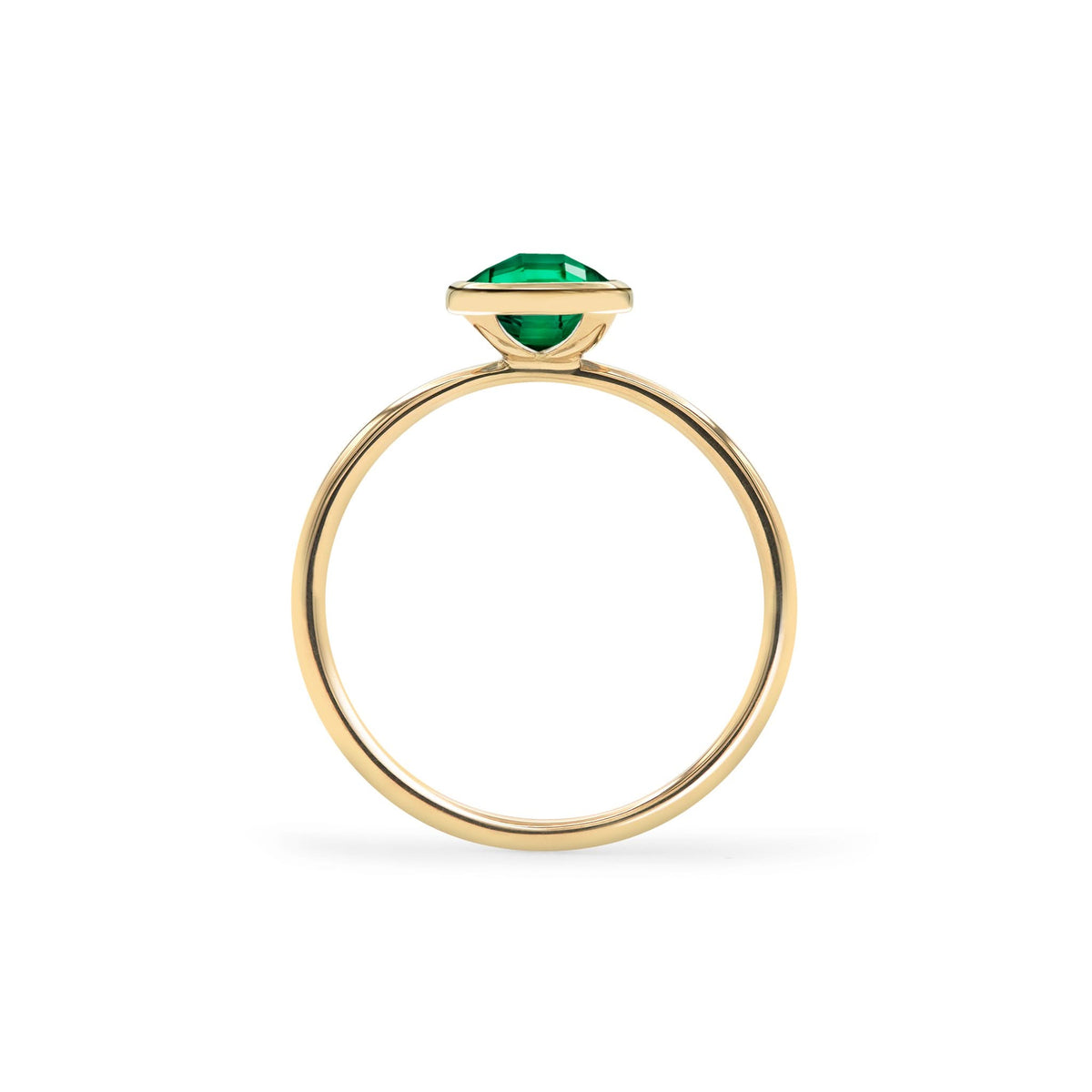 Grand Emerald Ring in 14k Gold (May)