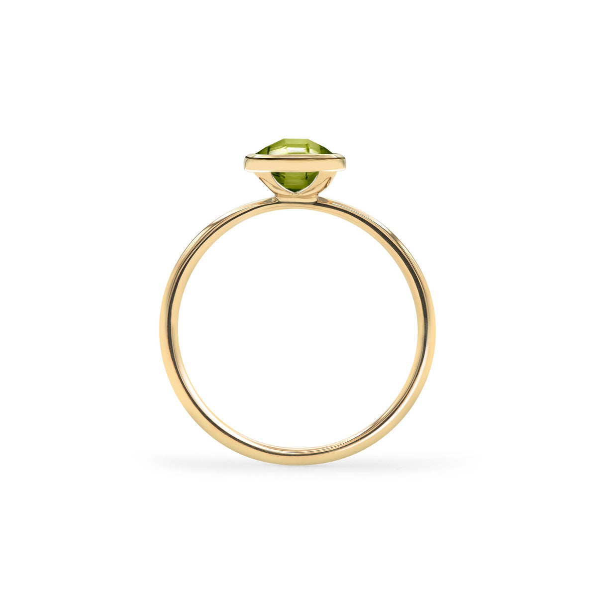 Grand Peridot Ring in 14k Gold (August)