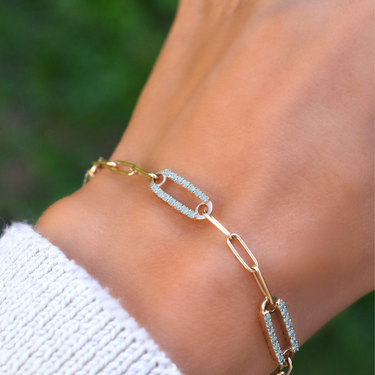 Adelaide 5 Pavé Nantucket Blue Topaz Link Bracelet in 14k Gold (December)
