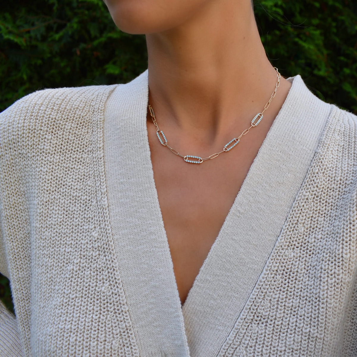 Adelaide 5 Pavé Nantucket Blue Topaz Link Necklace in 14k Gold (December)