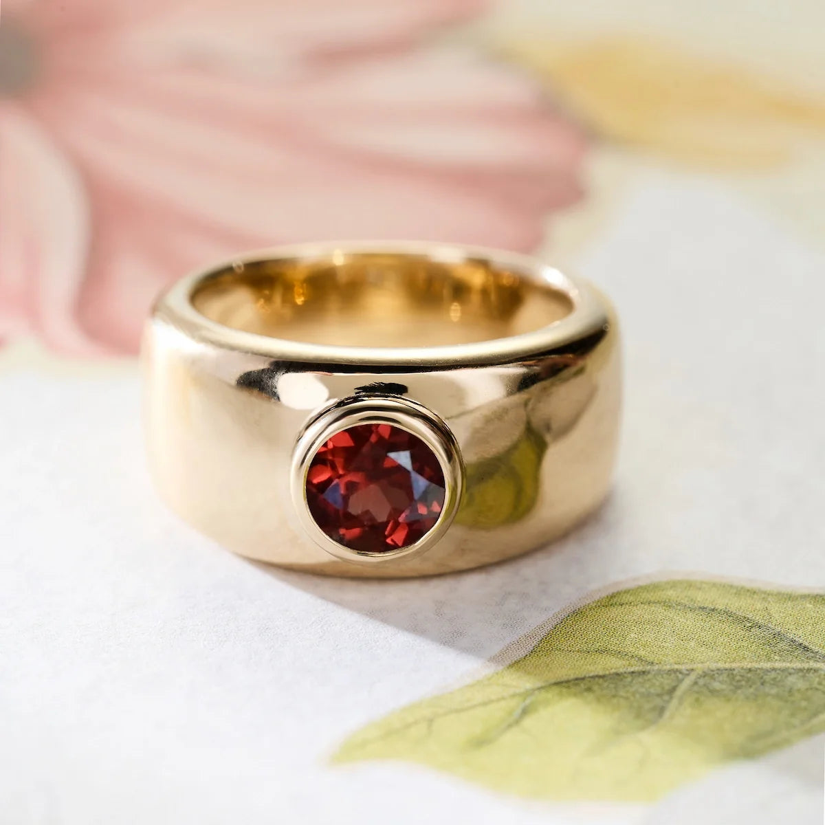 Jamestown Garnet Band Ring in 14k Gold (January)