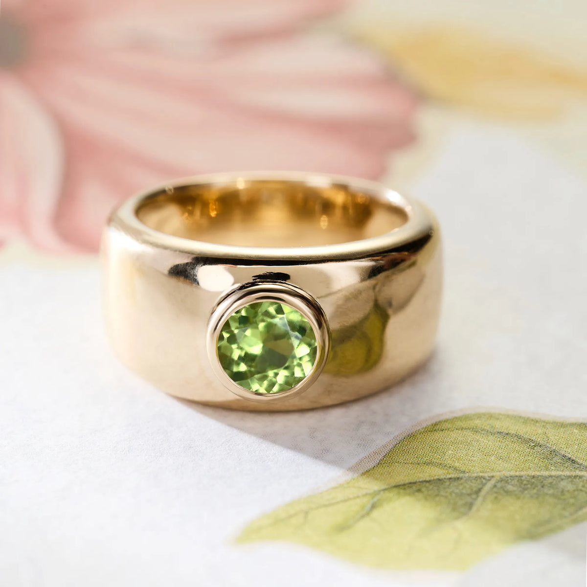 Jamestown Peridot Band Ring in 14k Gold (August)