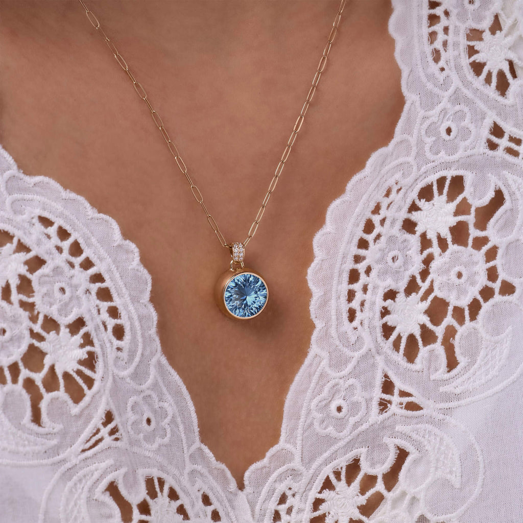 Jamestown Aquamarine Pendant with Diamond Bail in 14k Gold (March)