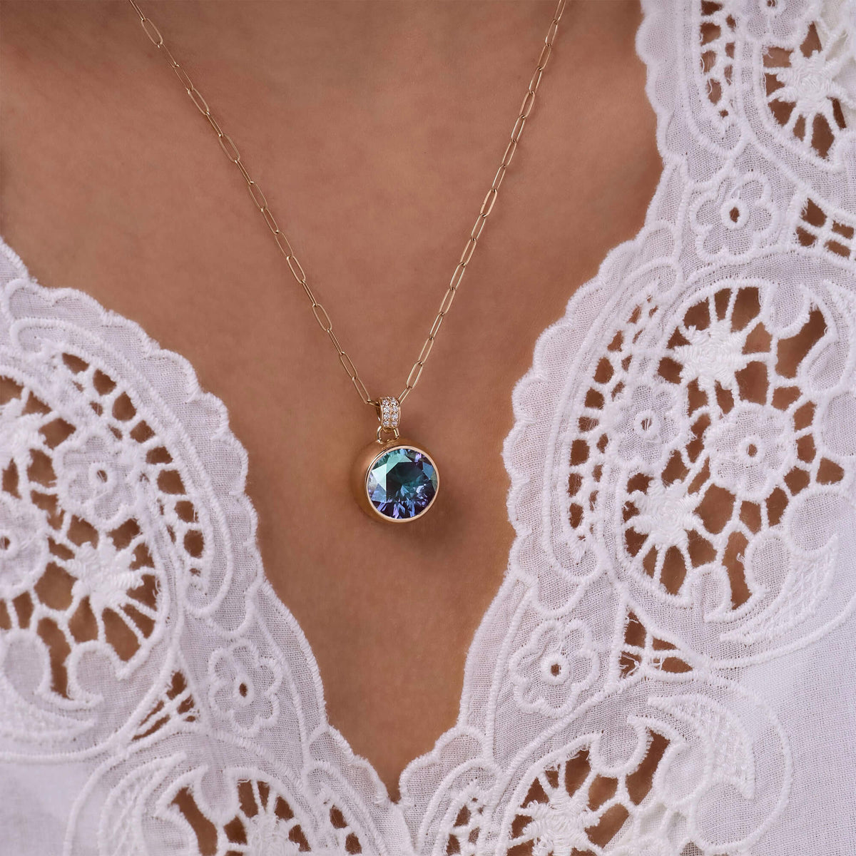 Jamestown Alexandrite Pendant with Diamond Bail in 14k Gold (June)