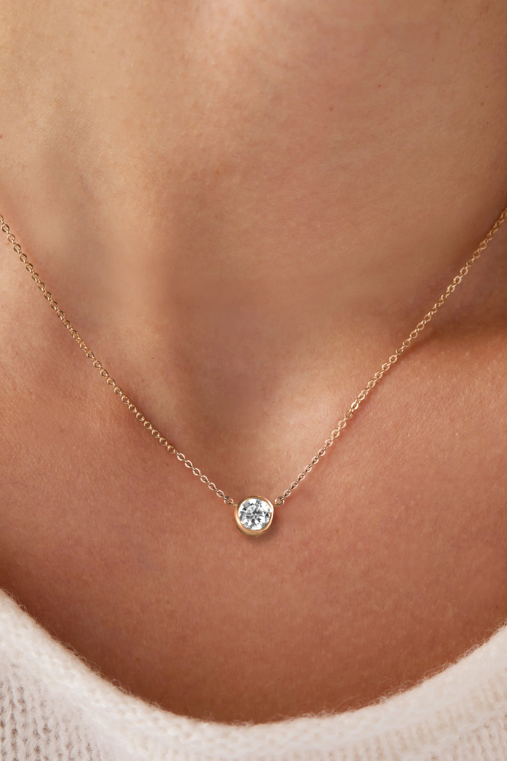 Jamestown Diamond Solitaire Necklace in 14k Gold (April)