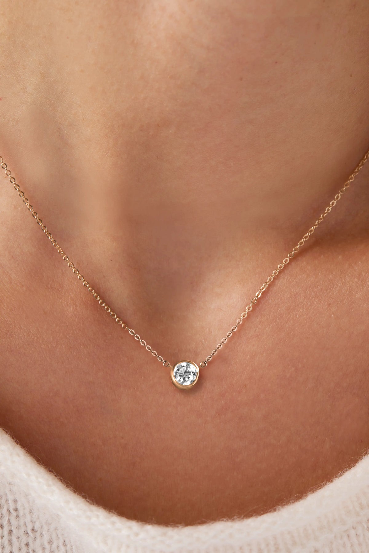 Jamestown Diamond Solitaire Necklace in 14k Gold (April)