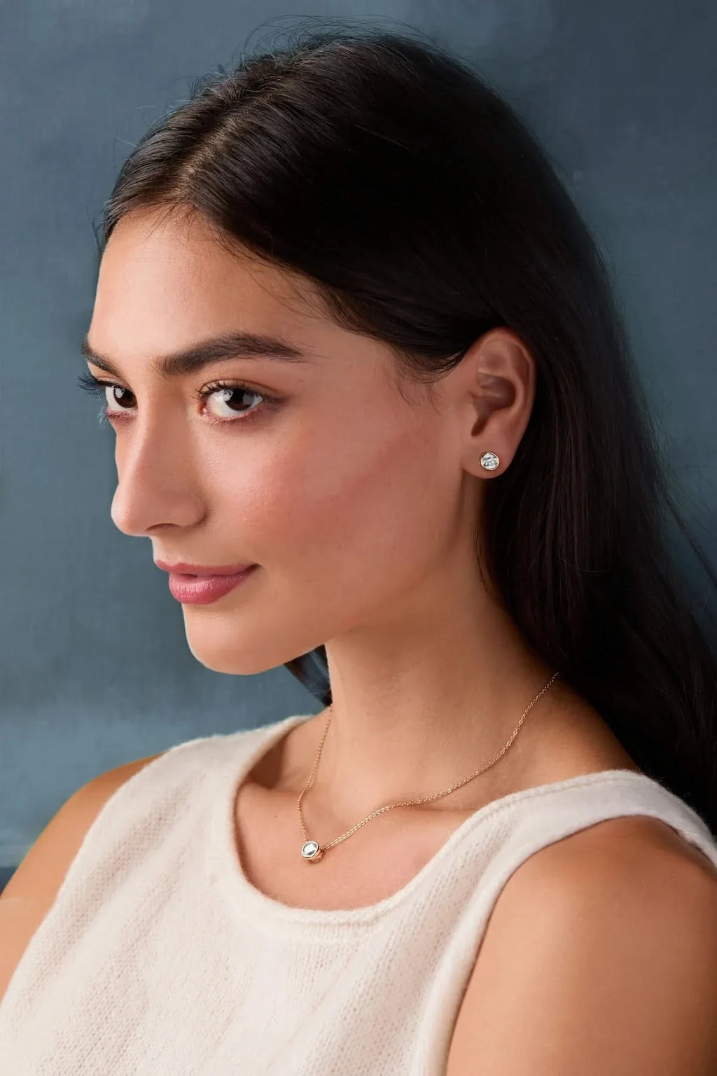 Jamestown Diamond Solitaire Necklace in 14k Gold (April)