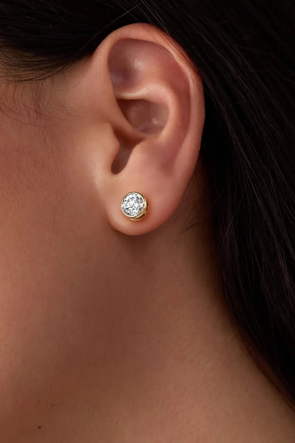 Jamestown Diamond Stud Earrings in 14k Gold (April)