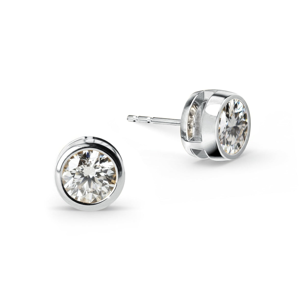 Jamestown White Topaz Stud Earrings in 14k Gold (April)