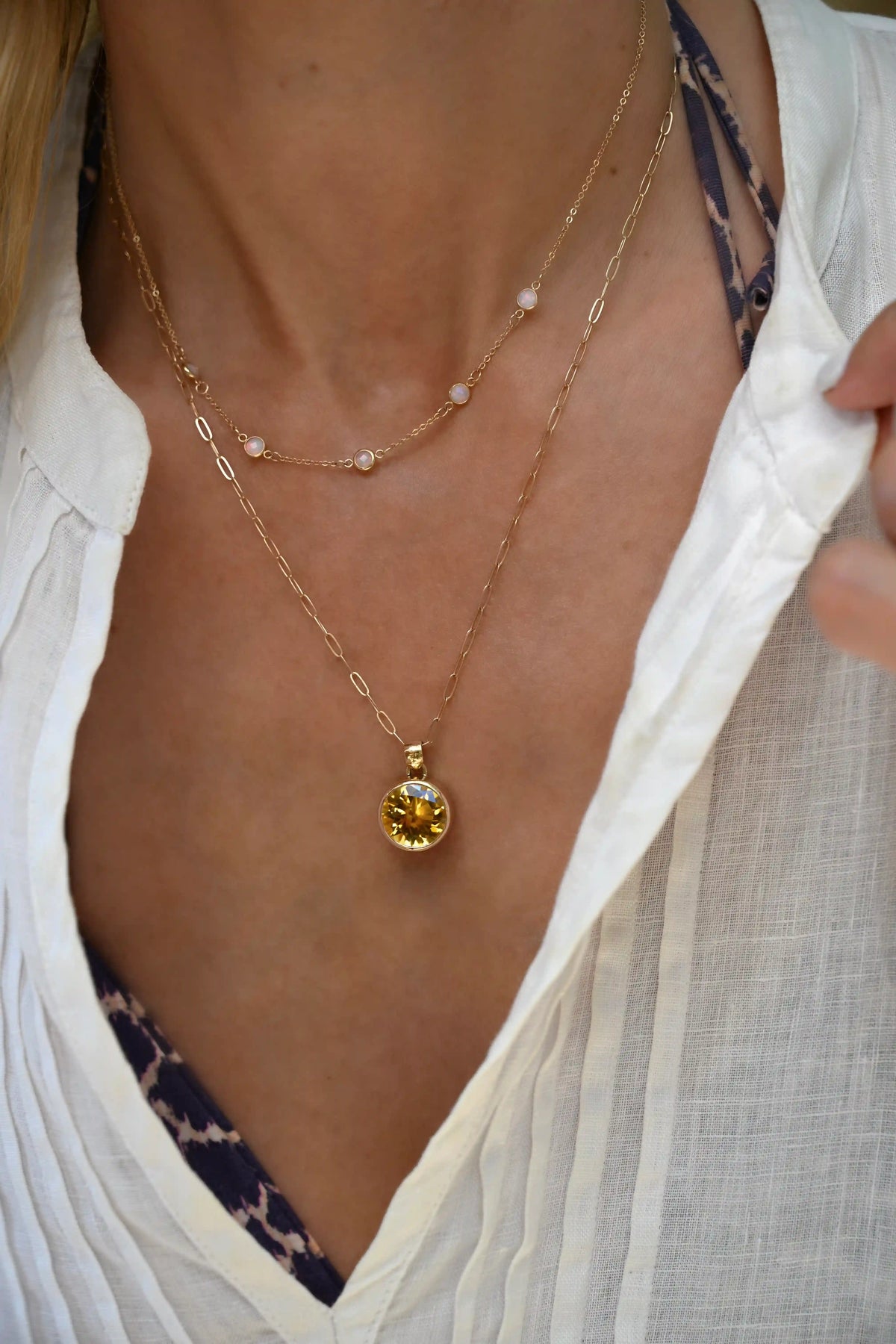 Jamestown Birthstone Pendant in 14k Gold