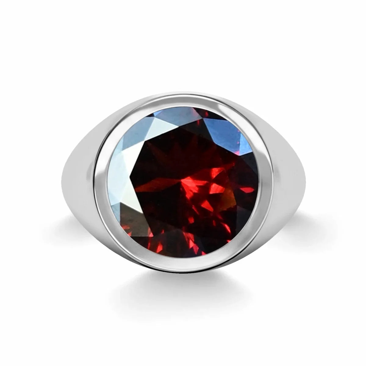 Jamestown Garnet Ring in 14k Gold (January)