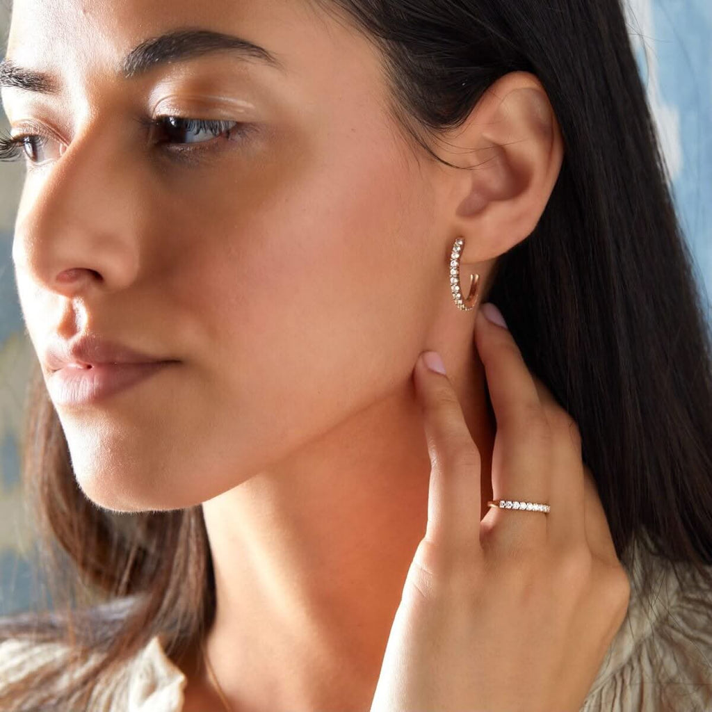 Rosecliff Diamond Hoop Earrings in 14k Gold (April)