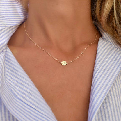 Letter I Necklace in 14k Gold