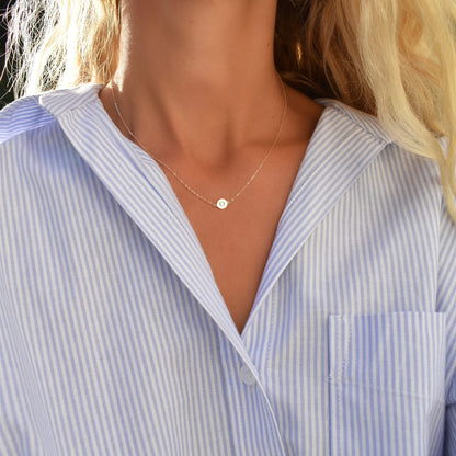 Letter O Necklace in 14k Gold