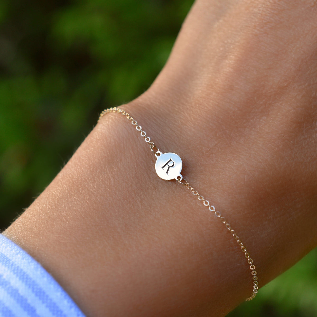 Letter R Bracelet in 14k Gold