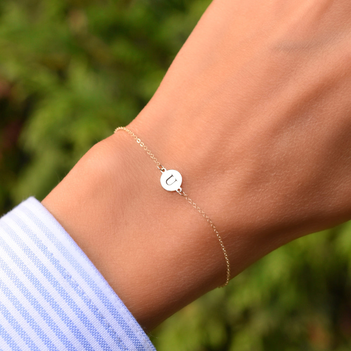 Letter U Bracelet in 14k Gold
