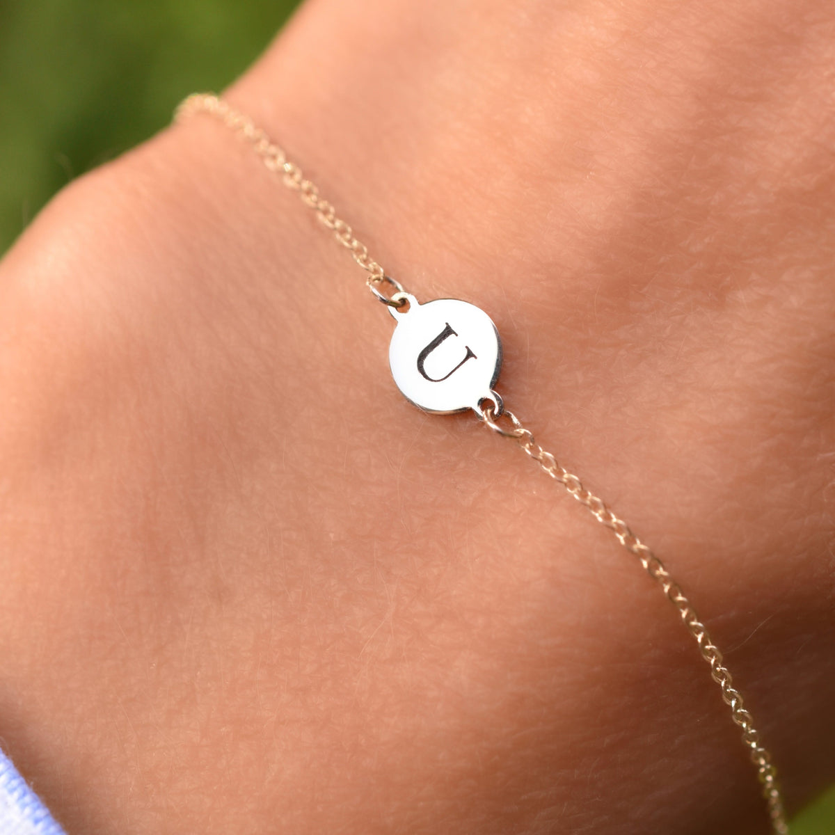 Letter U Bracelet in 14k Gold