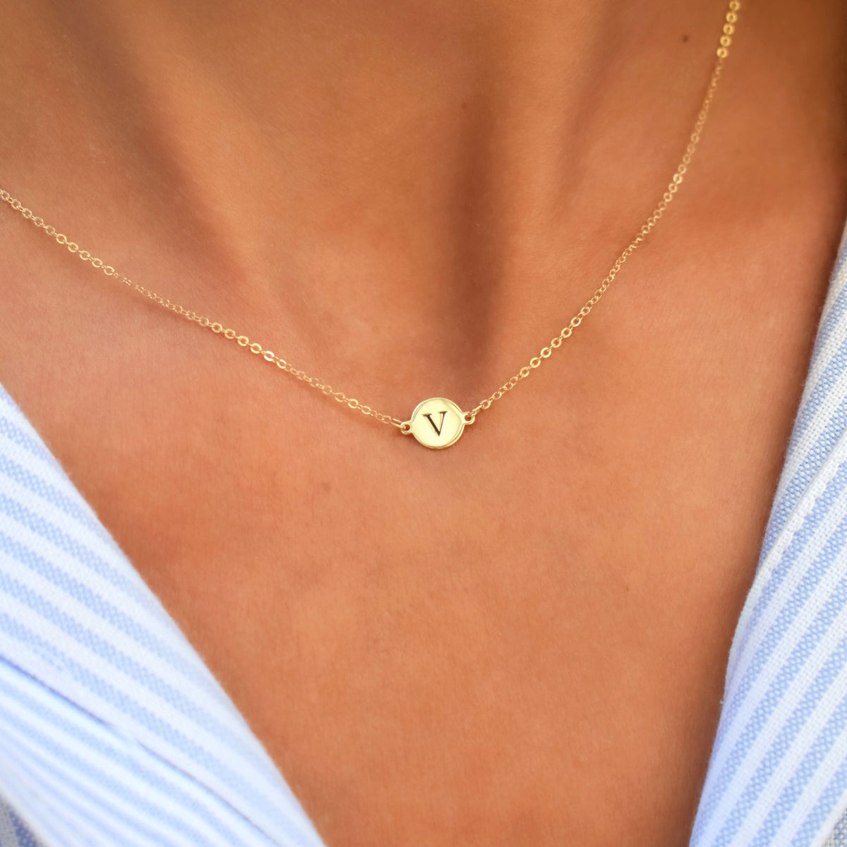 Letter V Necklace in 14k Gold
