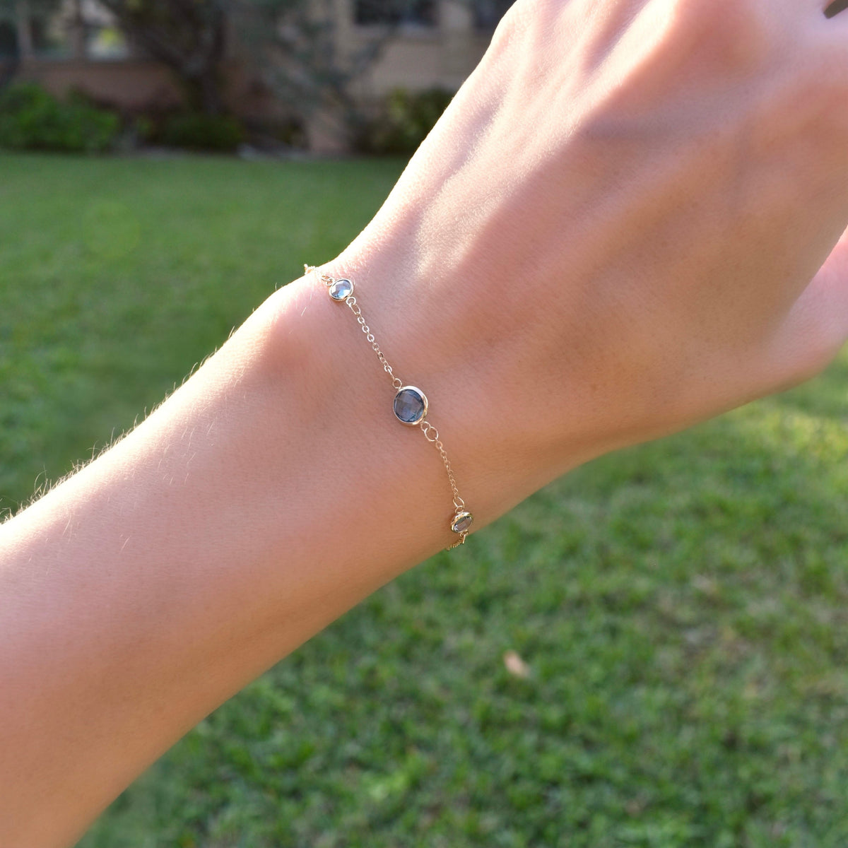 1 Grand & 4 Petite Nantucket Blue Topaz Bracelet in 14k Gold (December)
