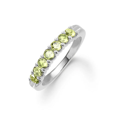 Rosecliff Luxe Peridot Stackable Ring in 14k Gold (August)