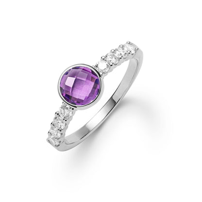 Rosecliff Grand Amethyst Ring in 14k Gold (February)