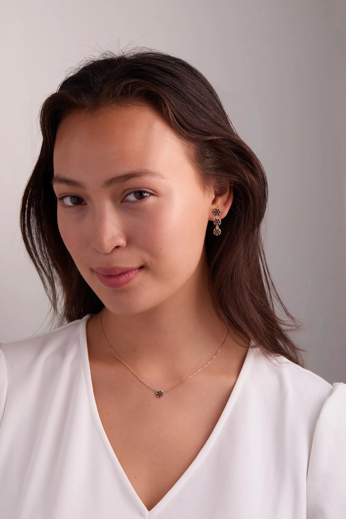 Rosecliff Garnet Drop Earrings in 14k Gold (January)