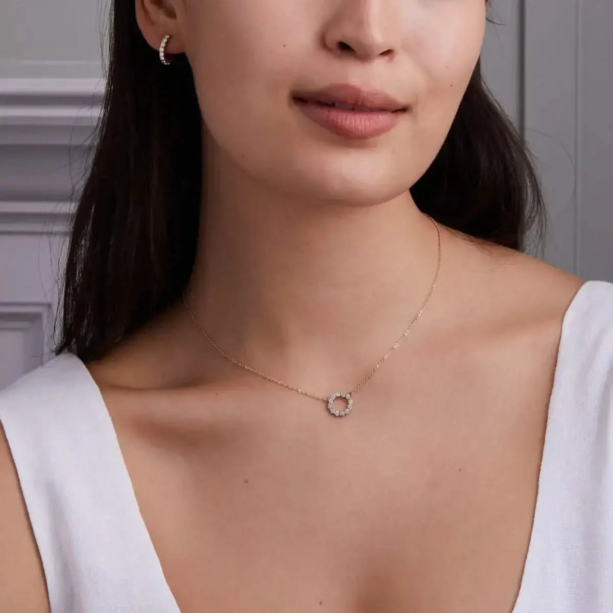 Rosecliff Small Circle Opal Necklace in 14k Gold (October)