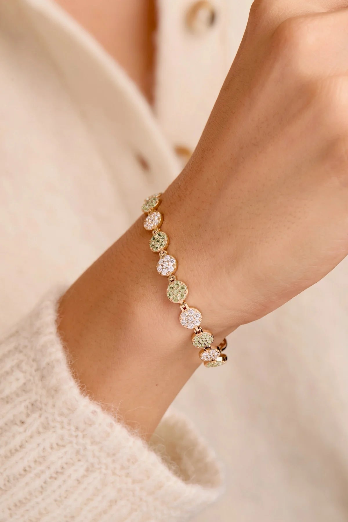 Rosecliff Tennis Diamond & Peridot Bracelet in 14k Gold (August)