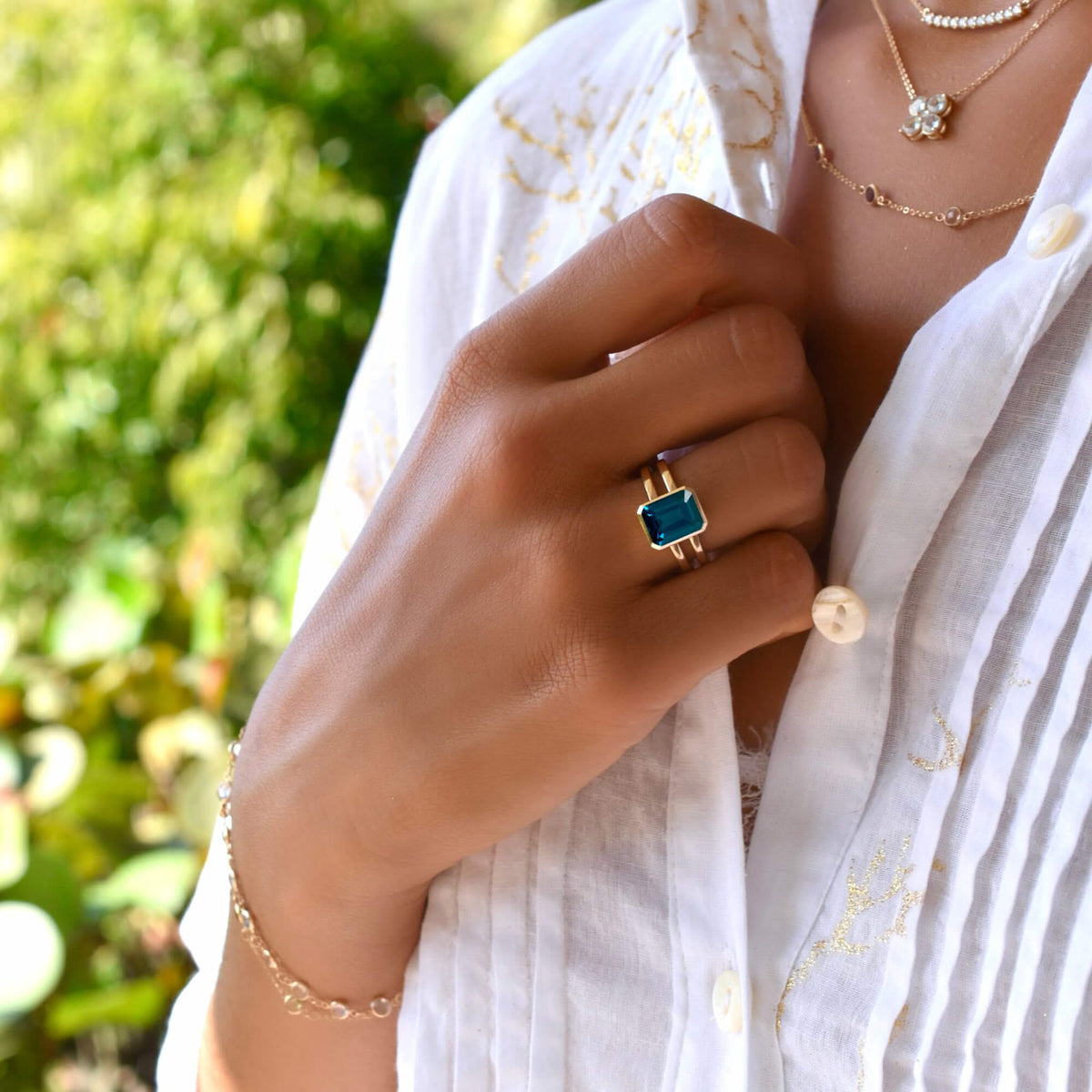 Warren Vertical Atlantic Blue Topaz Ring in 14k Gold (December)