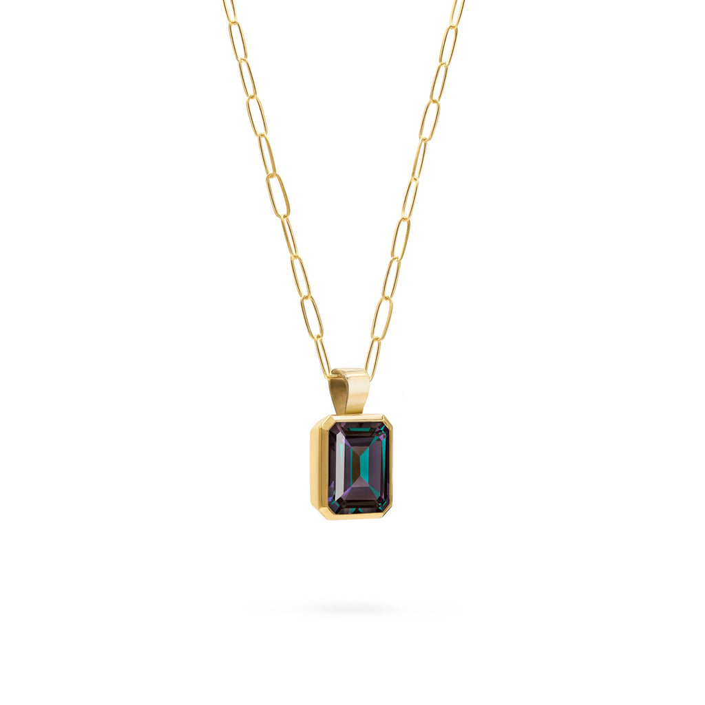 Warren Alexandrite Pendant in 14k Gold (June)