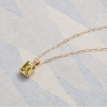 Warren Lemon Verbena Quartz Pendant with Diamond Bail in 14k Gold (August)